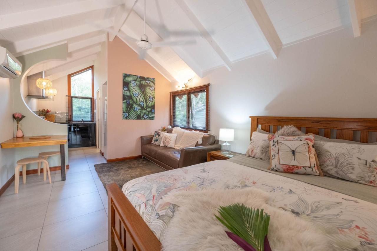 Airlie Beach Eco Cabins - Adults Only エクステリア 写真