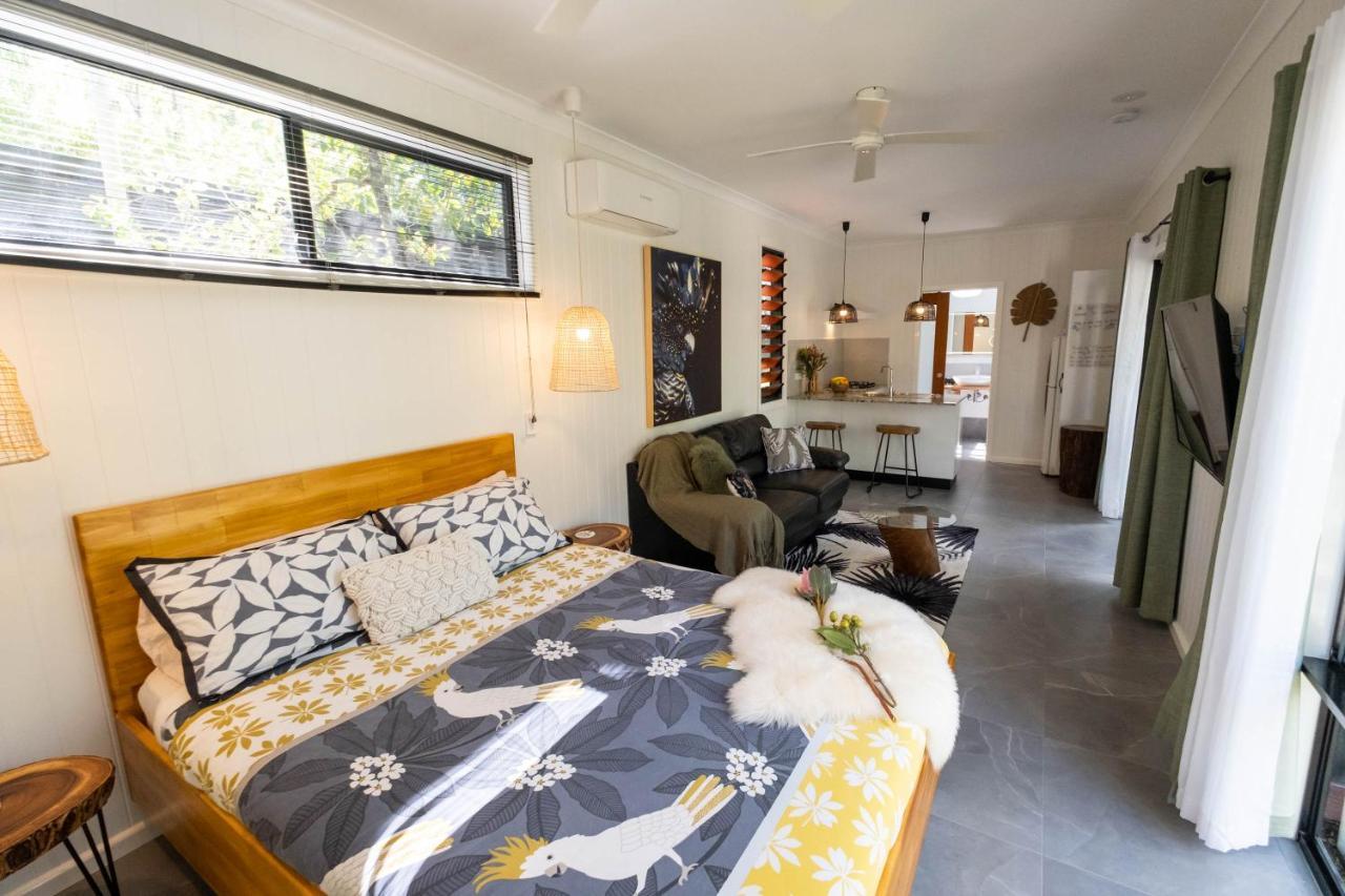 Airlie Beach Eco Cabins - Adults Only エクステリア 写真