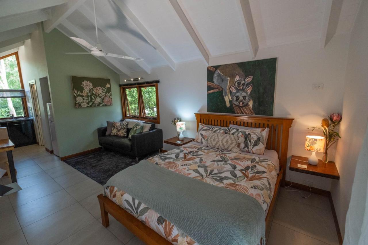 Airlie Beach Eco Cabins - Adults Only エクステリア 写真