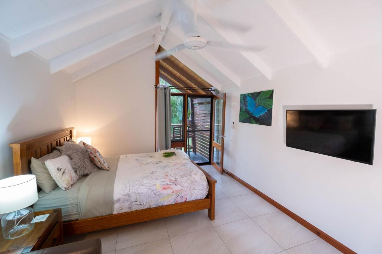 Airlie Beach Eco Cabins - Adults Only エクステリア 写真
