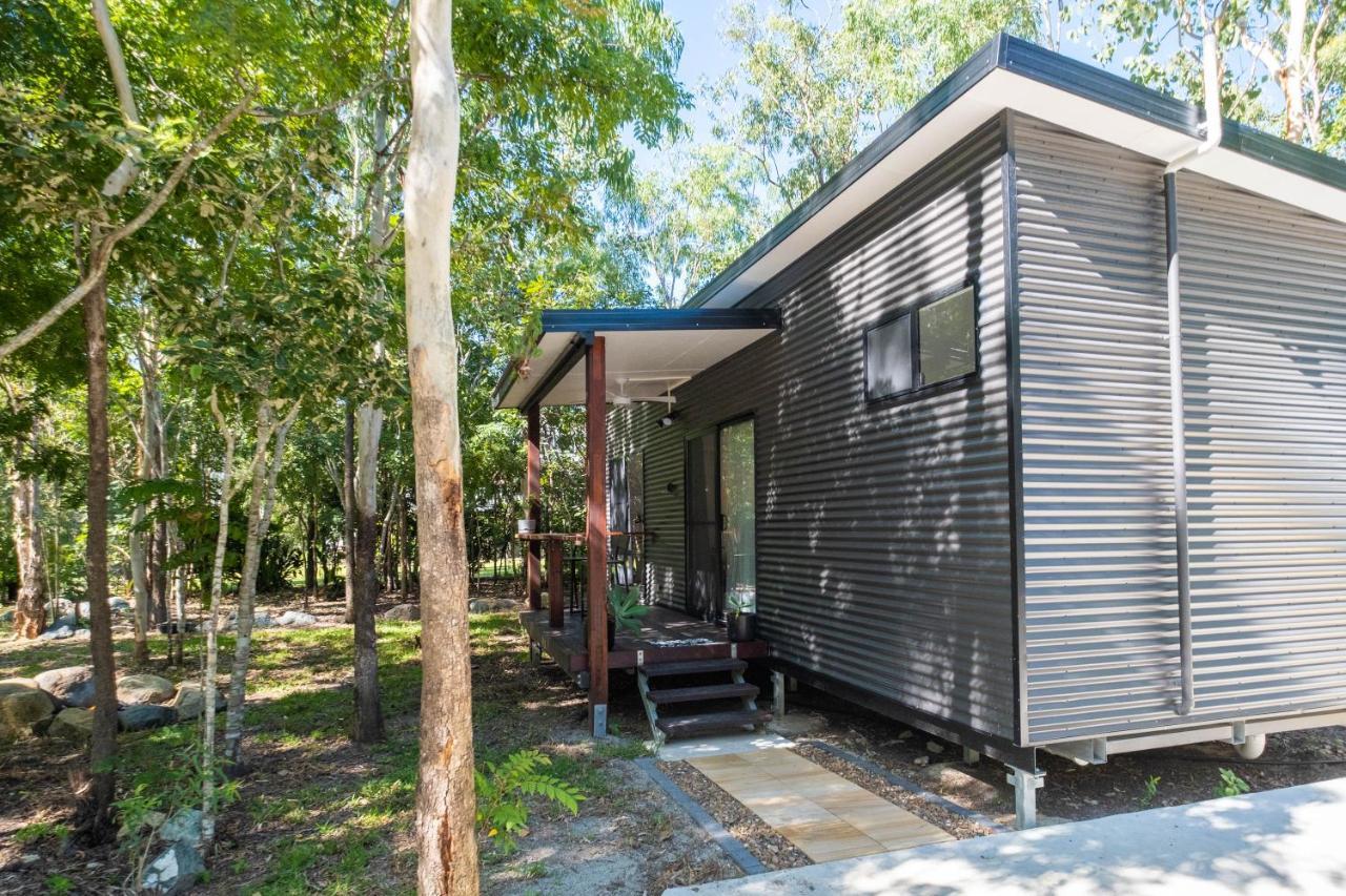 Airlie Beach Eco Cabins - Adults Only エクステリア 写真