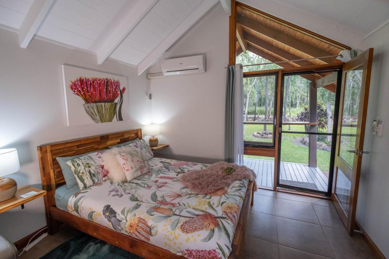 Airlie Beach Eco Cabins - Adults Only エクステリア 写真